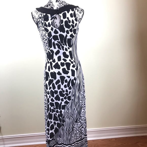 Simon Chang Women’s Maxi Dress White Black Zebra - Picture 3 of 5
